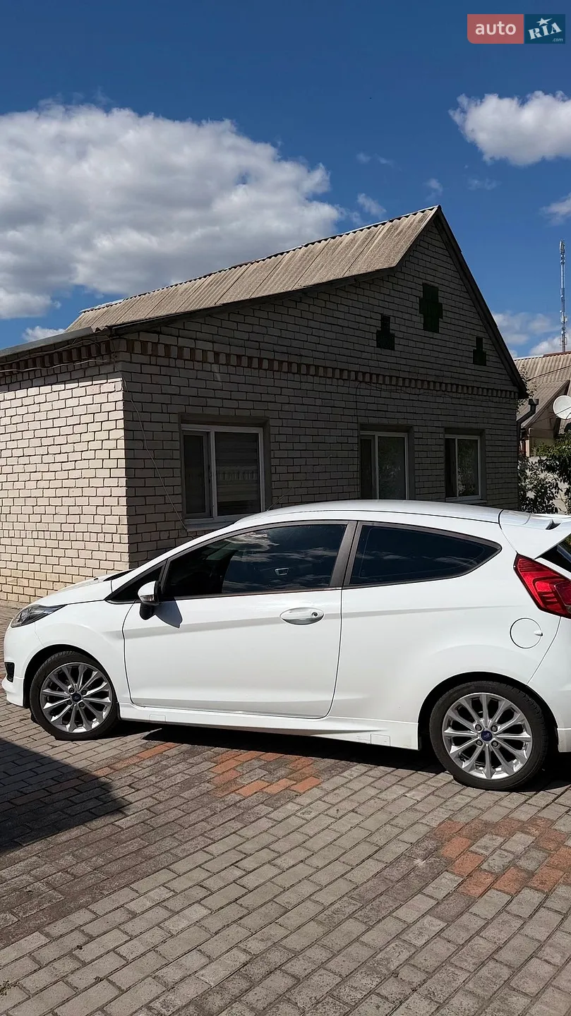 2013 Ford Fiesta - мініатюра 25