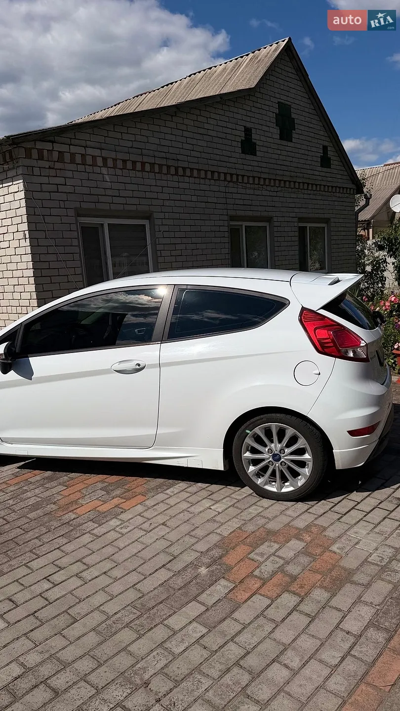 2013 Ford Fiesta - мініатюра 26