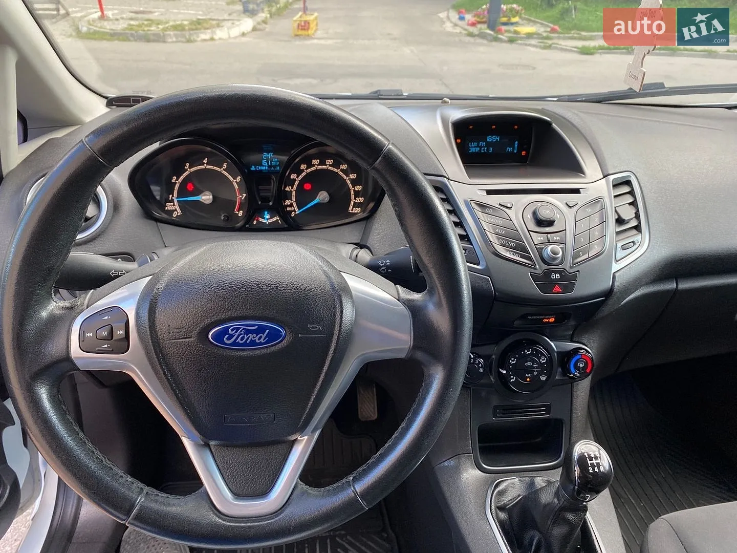 2013 Ford Fiesta - мініатюра 11