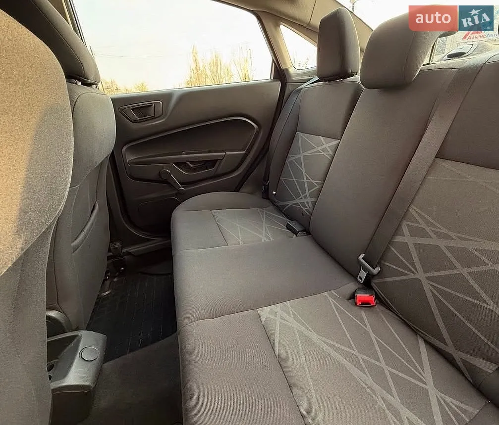 2013 Ford Fiesta - мініатюра 5