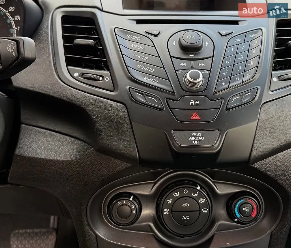 2013 Ford Fiesta - мініатюра 7