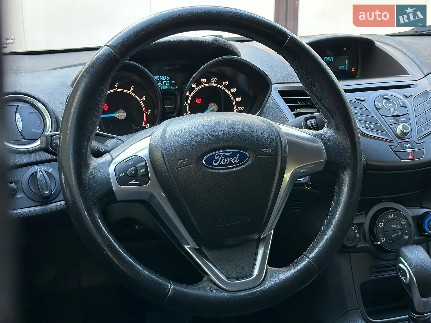 2015 Ford Fiesta - мініатюра 14