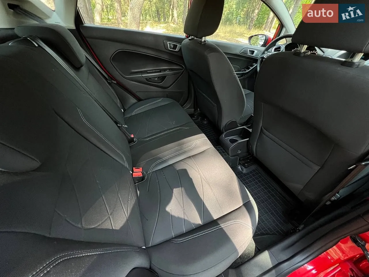 2013 Ford Fiesta - мініатюра 6