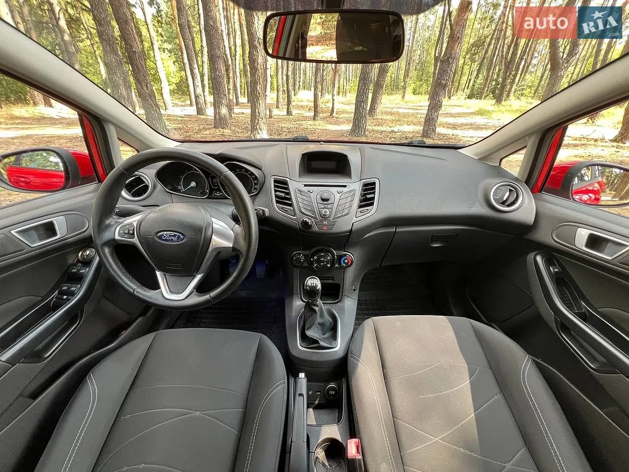 2013 Ford Fiesta - мініатюра 23