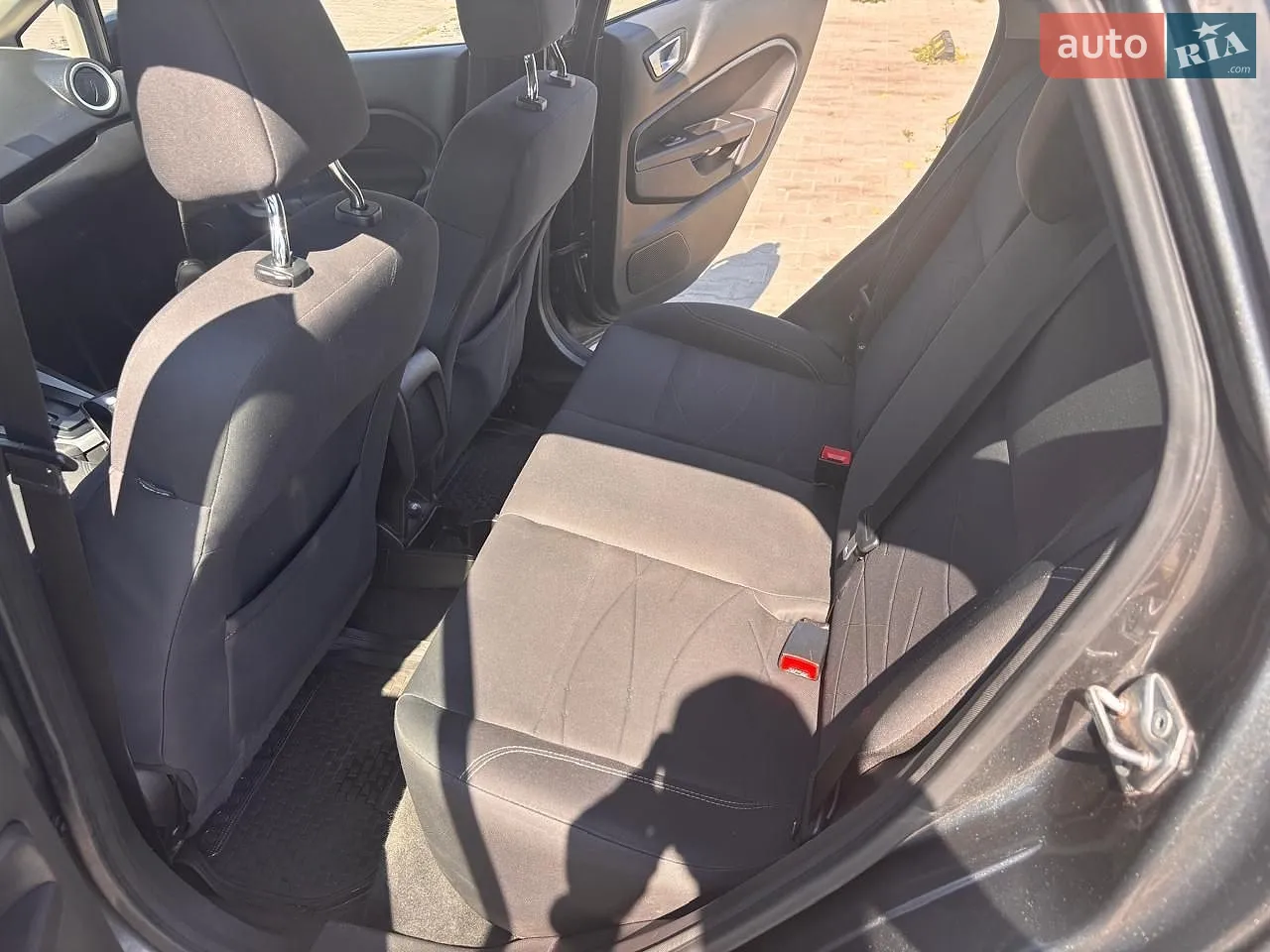 2015 Ford Fiesta - мініатюра 17