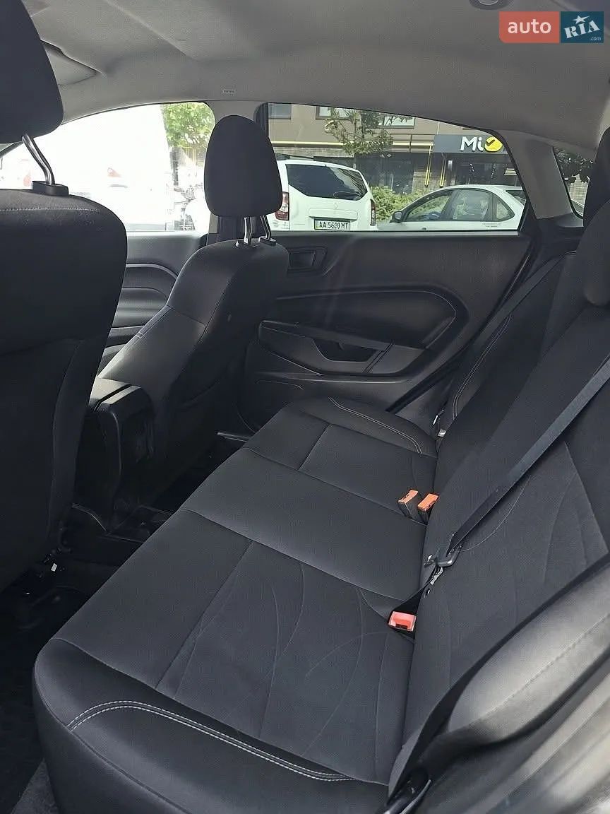 2019 Ford Fiesta - мініатюра 13