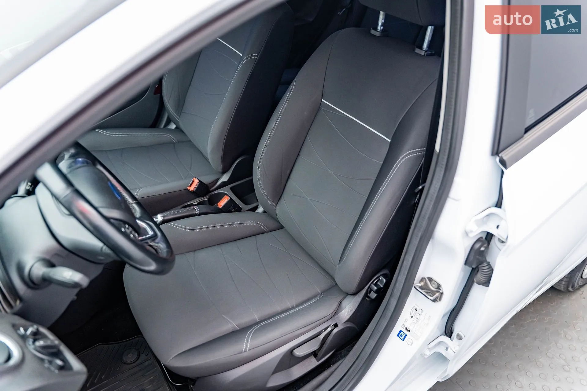 2017 Ford Fiesta - мініатюра 9
