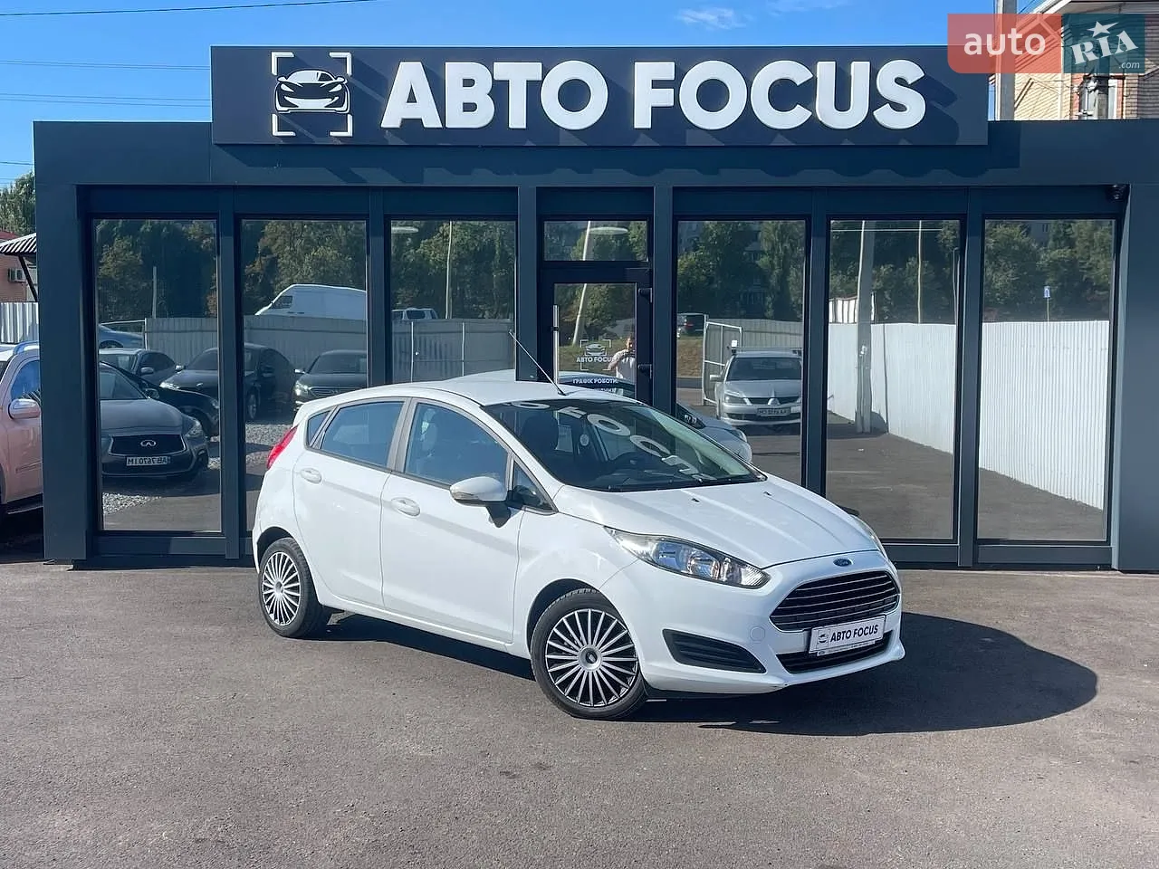 2013 Ford Fiesta - мініатюра 35