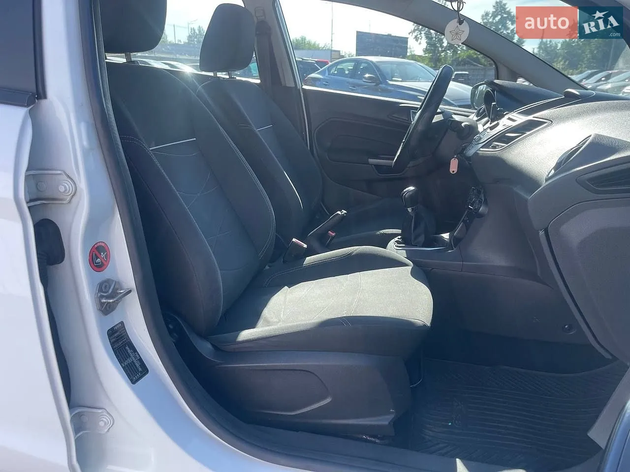 2014 Ford Fiesta - мініатюра 12