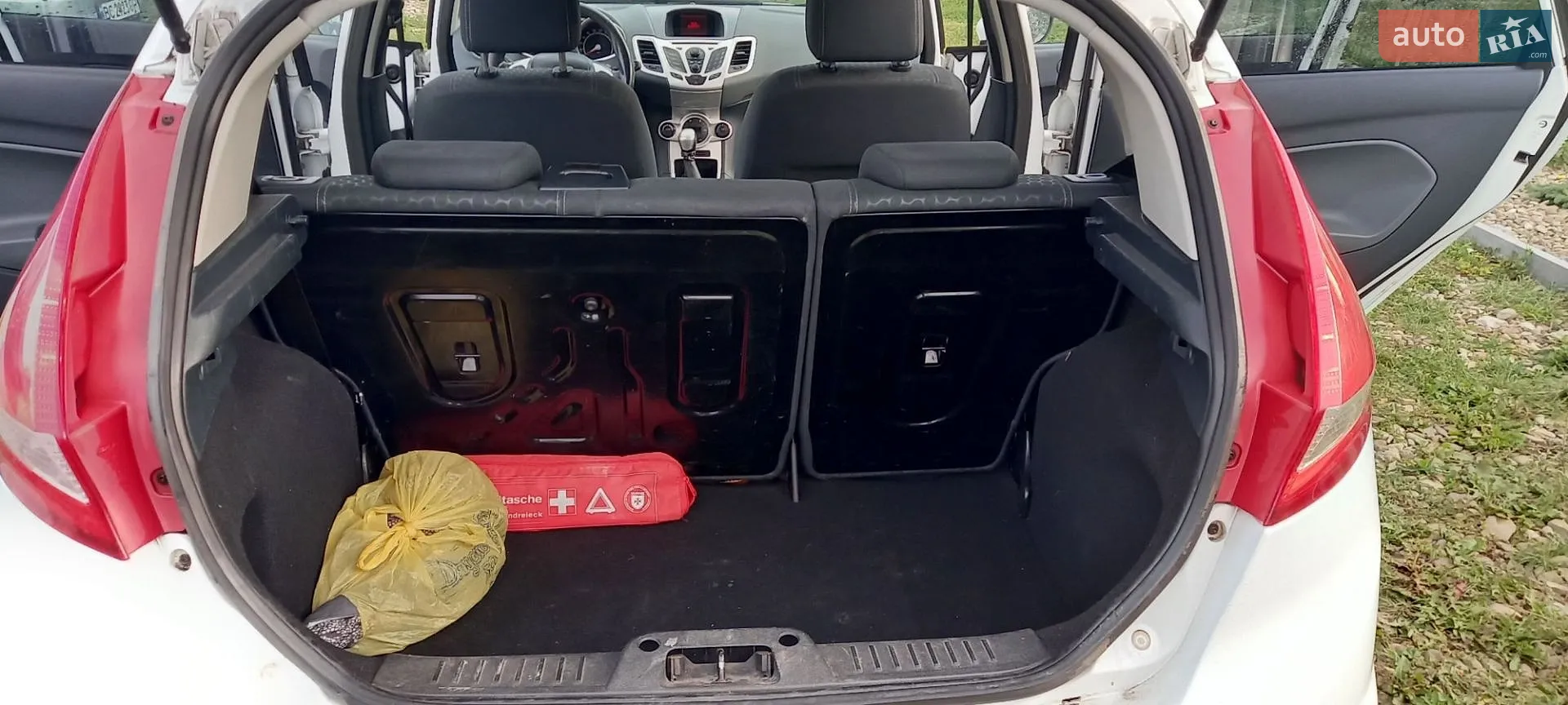2011 Ford Fiesta - мініатюра 7