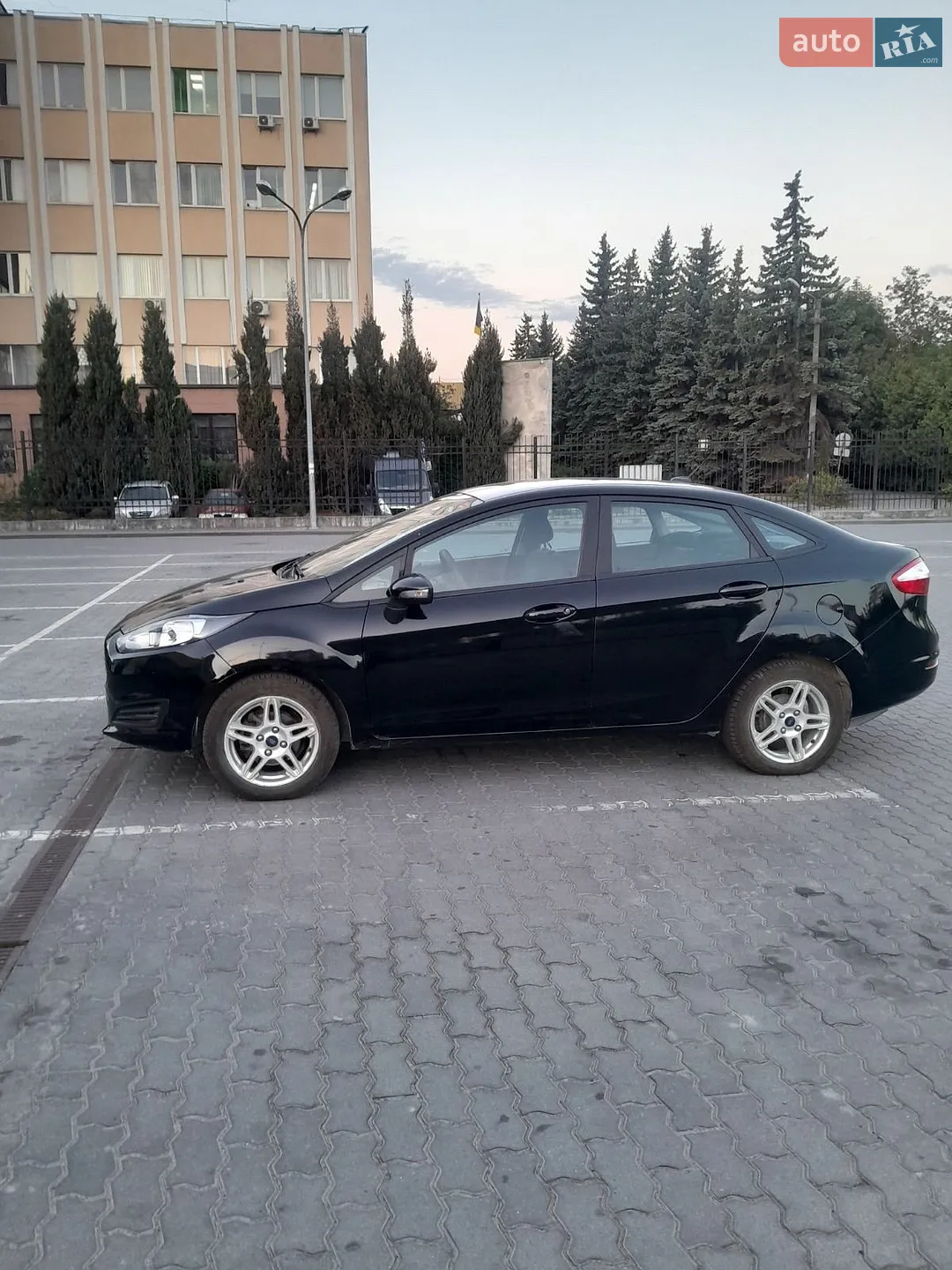 2017 Ford Fiesta - мініатюра 5