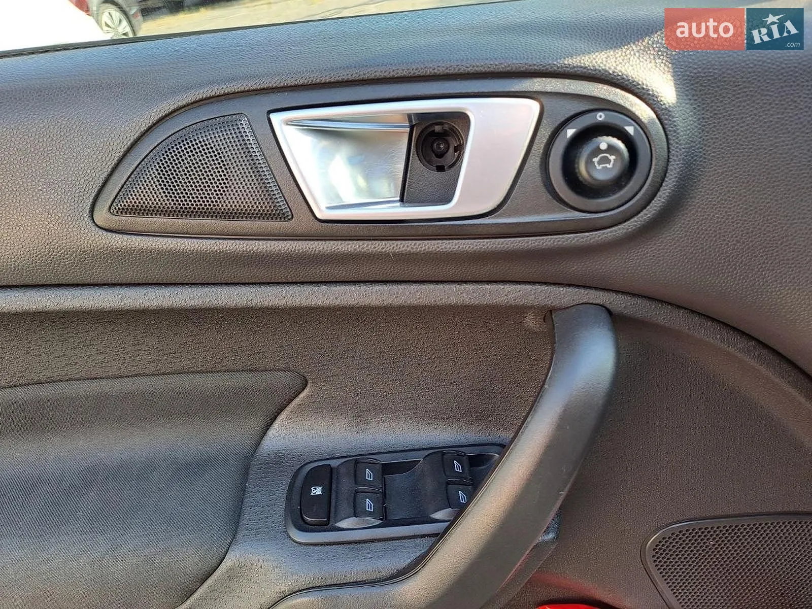 2015 Ford Fiesta - мініатюра 11