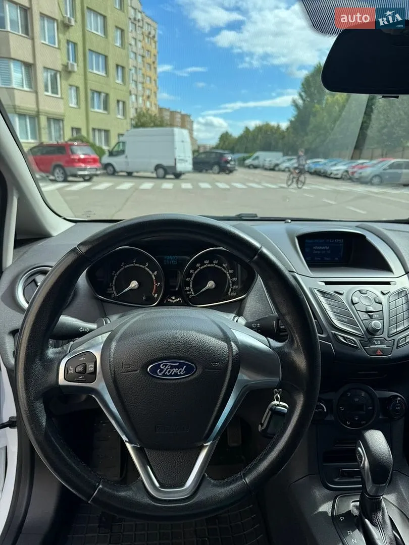 2016 Ford Fiesta - мініатюра 13