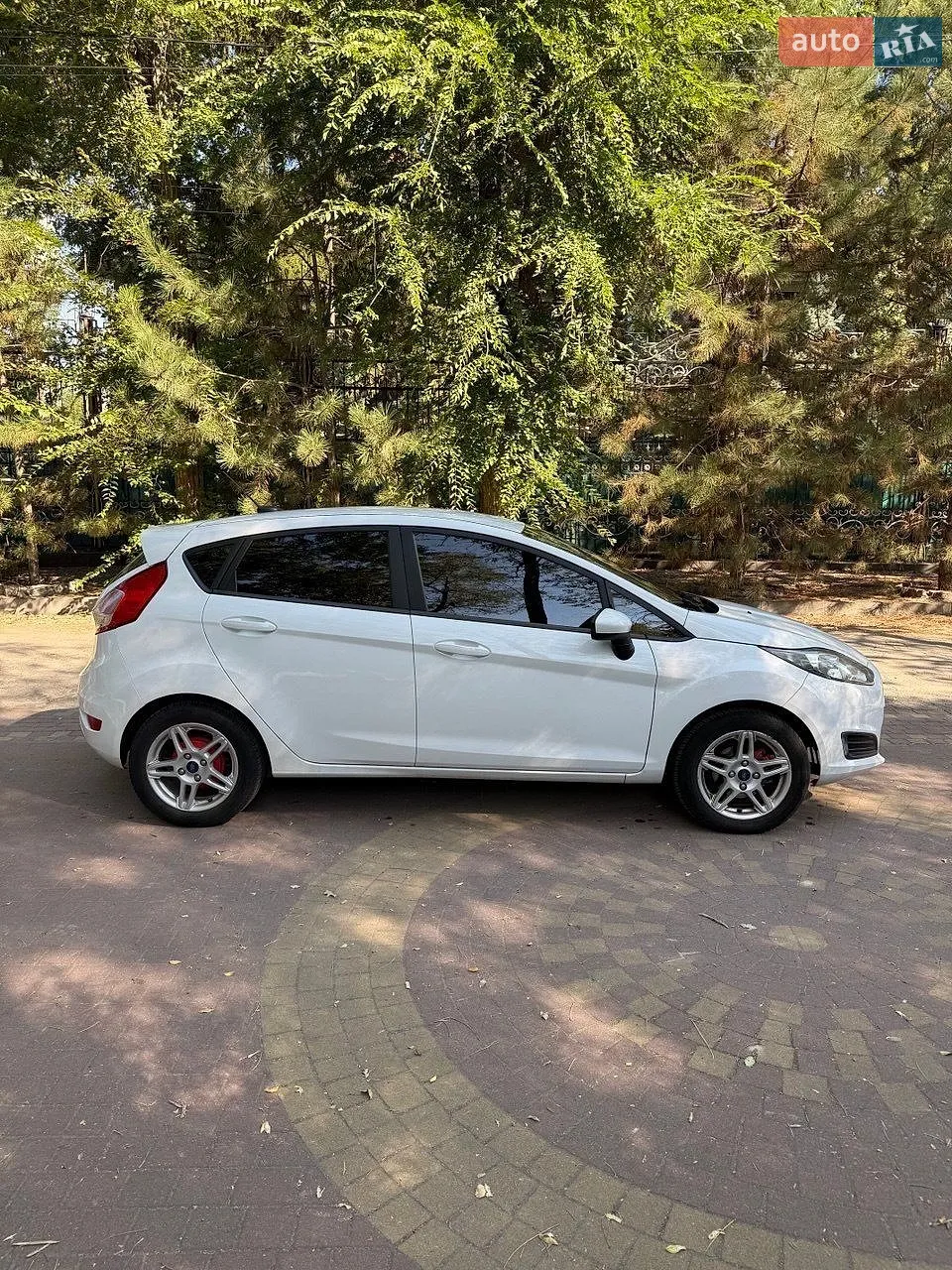 2019 Ford Fiesta - мініатюра 3