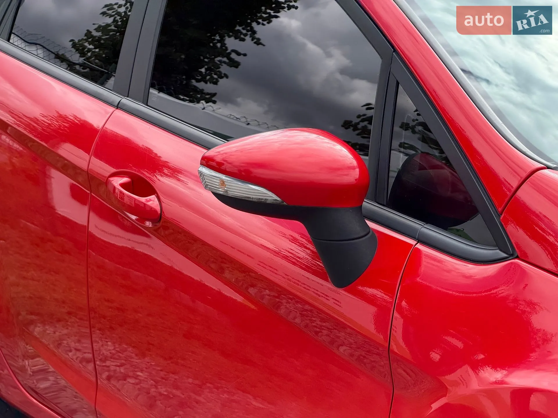 2013 Ford Fiesta - мініатюра 6