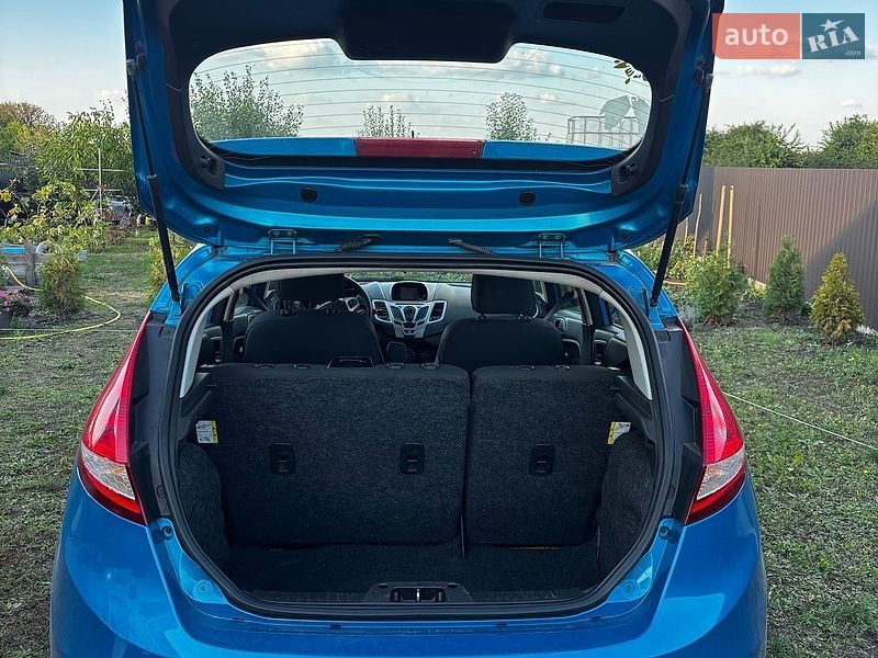 Хэтчбек Ford Fiesta 2012 в Киеве