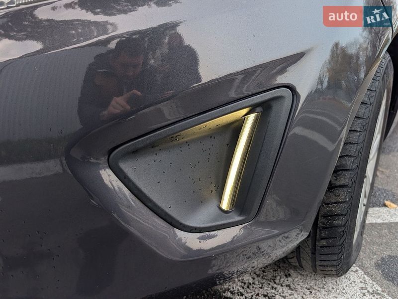 Седан Ford Fiesta 2012 в Києві