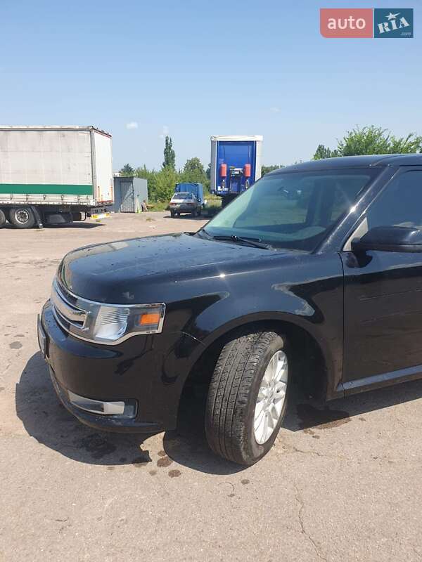 Позашляховик / Кросовер Ford Flex 2016 в Ратному