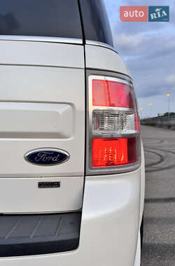 Внедорожник / Кроссовер Ford Flex 2014 в 