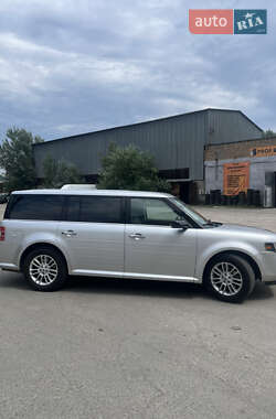 Внедорожник / Кроссовер Ford Flex 2018 в 