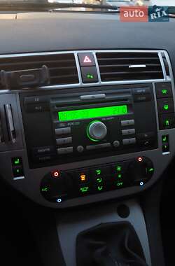 Мінівен Ford Focus C-Max 2007 в 