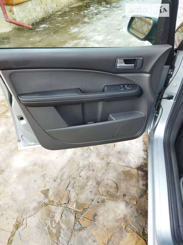 Мікровен Ford Focus C-Max 2005 в Яремчі фото 35 Мікровен Ford Focus C-Max 2005 в Яремчі