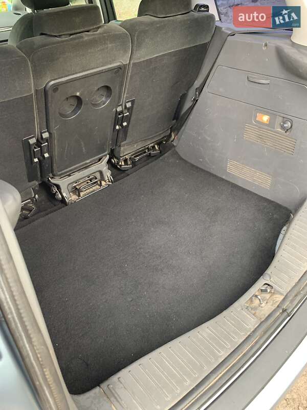 Микровэн Ford Focus C-Max 2005 в Владимире