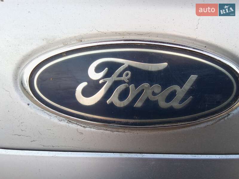 Минивэн Ford Focus C-Max 2006 в 
