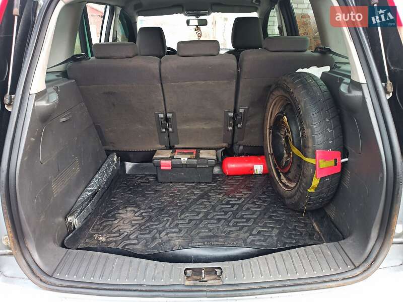 Мінівен Ford Focus C-Max 2005 в Чернігові