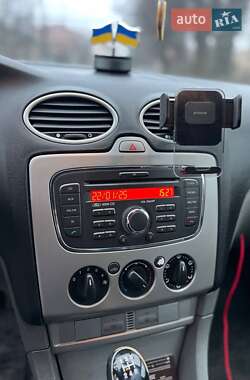 Минивэн Ford Focus C-Max 2010 в 