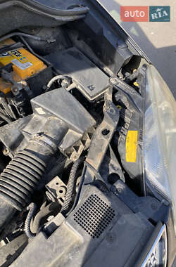 Мінівен Ford Focus C-Max 2005 в 