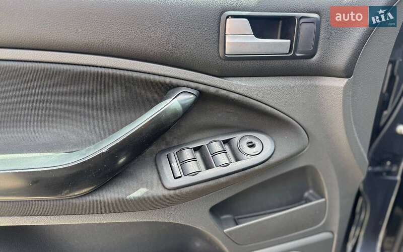 Минивэн Ford Focus C-Max 2007 в Черновцах