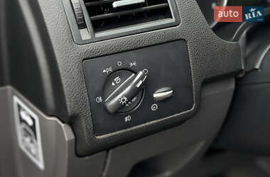 Мінівен Ford Focus C-Max 2004 в 