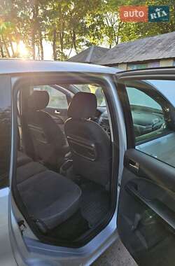 Мінівен Ford Focus C-Max 2006 в 