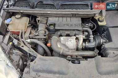 Минивэн Ford Focus C-Max 2010 в 