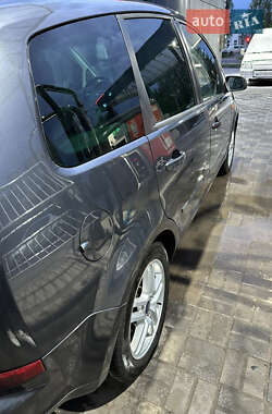 Мінівен Ford Focus C-Max 2006 в 