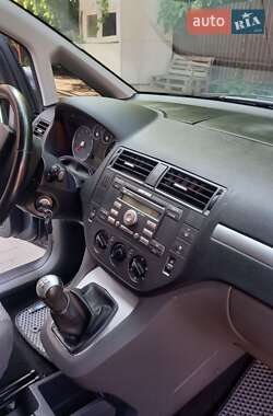 Мінівен Ford Focus C-Max 2005 в 