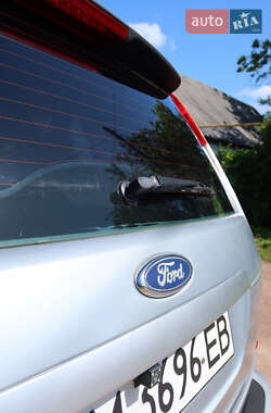 Минивэн Ford Focus C-Max 2004 в 
