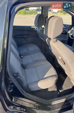 Мінівен Ford Focus C-Max 2006 в 