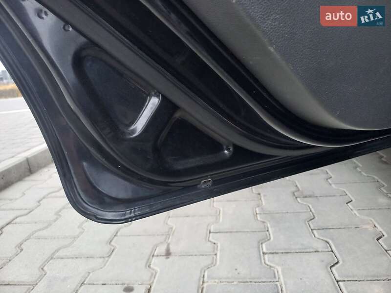 Минивэн Ford Focus C-Max 2005 в Толстом