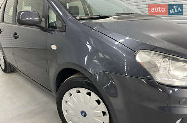 Мінівен Ford Focus C-Max 2010 в 