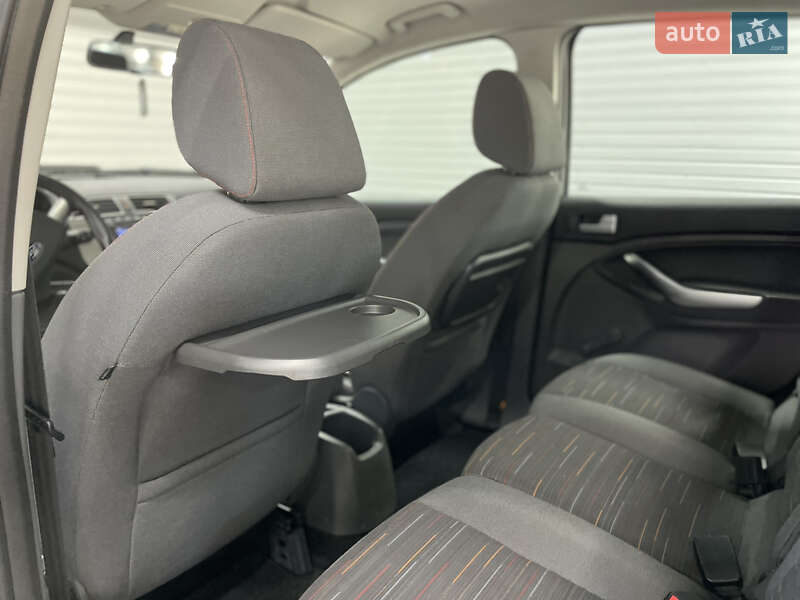 Минивэн Ford Focus C-Max 2010 в Стрые