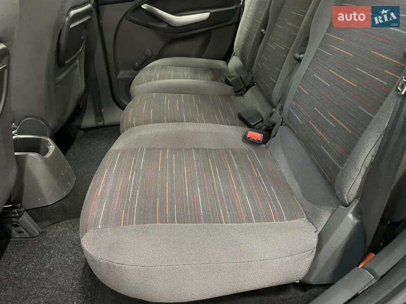 Минивэн Ford Focus C-Max 2010 в Стрые