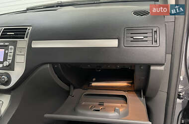 Мінівен Ford Focus C-Max 2010 в 