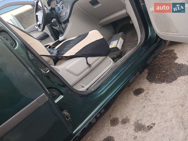 Минивэн Ford Focus C-Max 2003 в Звенигородке