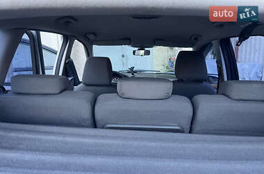 Минивэн Ford Focus C-Max 2004 в 