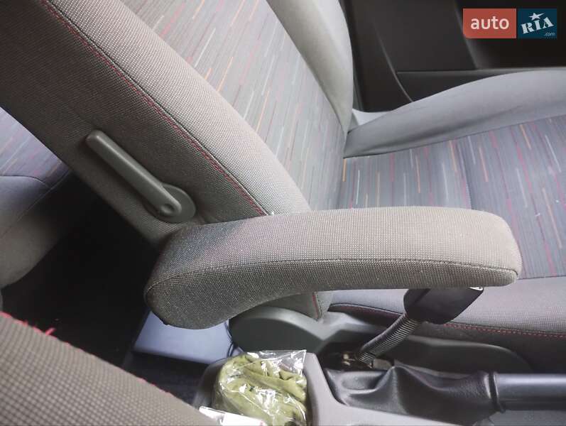 Мінівен Ford Focus C-Max 2010 в Рівному
