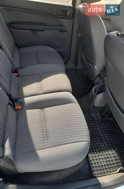 Минивэн Ford Focus C-Max 2003 в 