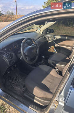 Минивэн Ford Focus C-Max 2003 в 