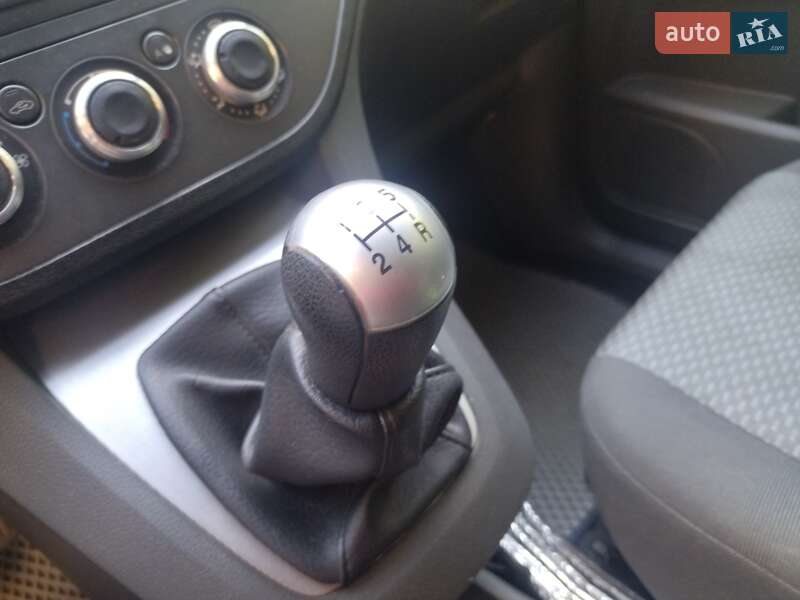 Мінівен Ford Focus C-Max 2003 в Києві фото 12 Мінівен Ford Focus C-Max 2003 в Києві